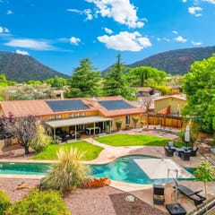 Bell Rock Escape - Backyard Oasis w/ Pool, Spa!