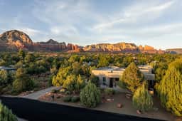 Red Rock Luxe Villa: Pool, Spa, Views, Private Courtyard - Image 4