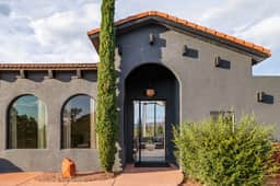 Luxe 2-Acre Oasis: Pool, Spa, Views, Firepit - Image 5
