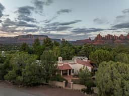 Heavenly Hacienda – Heated Pool, Hot Tub & Views - Image 5