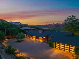 Cliffside Retreat, Hot Tub, Yoga, Views, River - Image 4