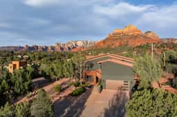 8-Bedroom, Views, Large Pool & Spa, Sauna, Gym - Image 2