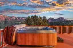 Casa Del Sol | BBQ, Firepit & Hot Tub with Views - Image 4
