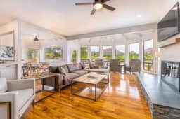 Dream Retreat: Heated Pool, Spa, Sauna, Games - Image 2