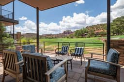 Luxury Sedona Townhome with Golf & Views, Pets - Image 5