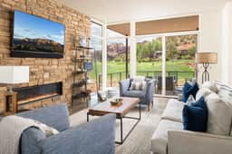 Luxury Sedona Townhome with Golf & Views, Pets - Image 3