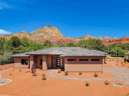 New Build in Heart of Sedona! Hot Tub, Sauna, & Games - Image 2