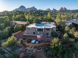 Uptown Vista! Stylish 5BR with Red Rock Views - Image 4