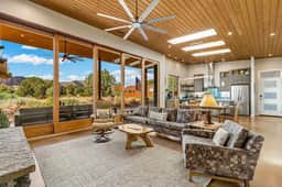Rojo Retreat - Main 2BR Unit, Hot Tub, Patio - Image 3