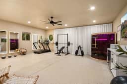 Yucca Retreat - Hot Tub, Cold Plunge, Wellness Gym - Image 4