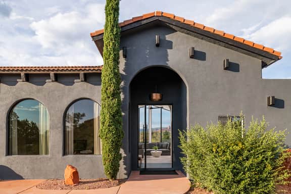 Luxe 2-Acre Oasis: Pool, Spa, Views, Firepit - Image 5