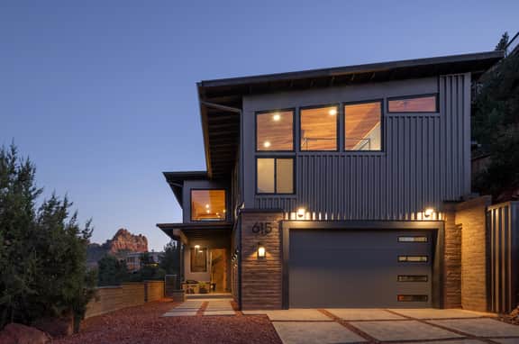 Uptown Architectural Retreat - Incredible Views, 3 Suites - Image 4