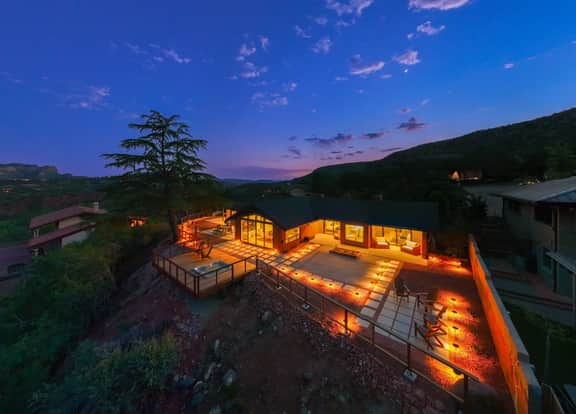 Cliffside Retreat, Hot Tub, Yoga, Views, River - Image 2