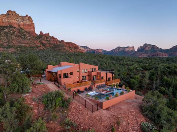 Quail Ridge - Heated Pool & Spa, View Deck, Games - Image 2