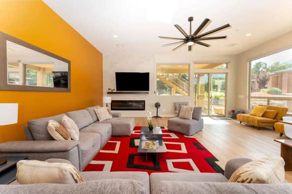 21 New Build | Rooftop Deck Views, Spa, Modern - Image 4