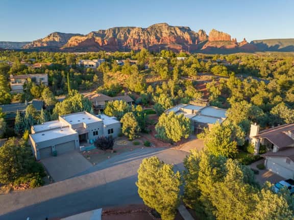 2 Luxe Homes! Pool, Spa, Rooftop Deck & 360° Views - Image 2