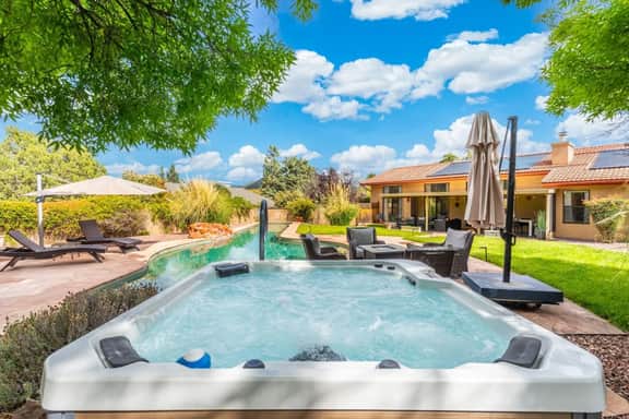 Bell Rock Escape - Backyard Oasis w/ Pool, Spa! - Image 2