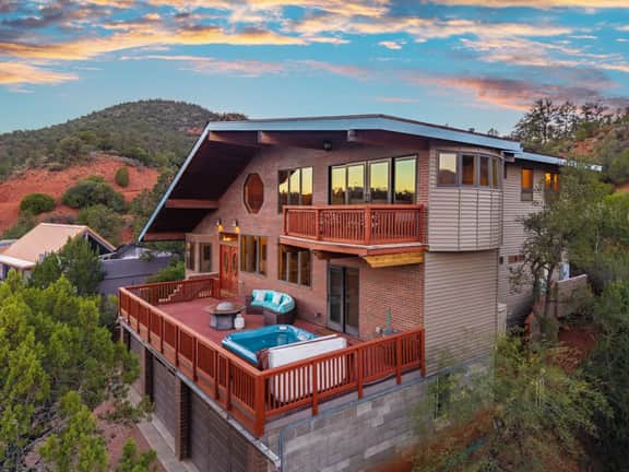Casa Del Sol | BBQ, Firepit & Hot Tub with Views - Image 2