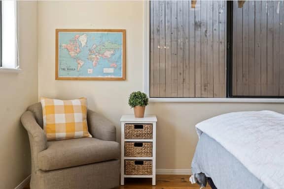 Charming Uptown Sedona Guest House | Cozy Getaway - Image 4