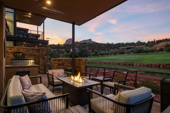 Exclusive Golf Resort | Pool, Hot Tub, Waterfront - Image 3
