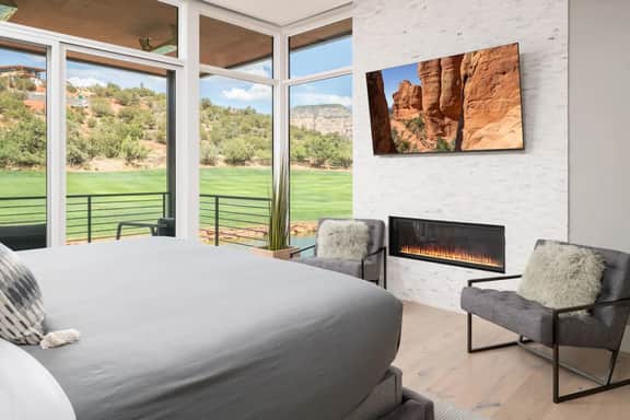 Exclusive Golf Resort, Pet Friendly, Private Spa - Image 3