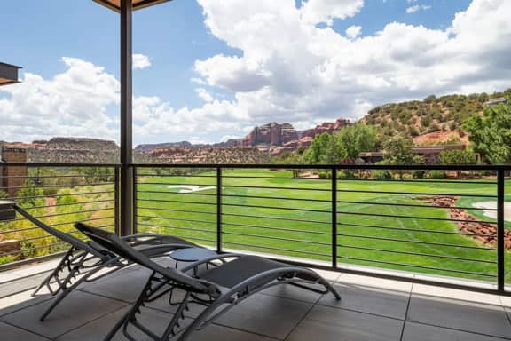 Luxury Sedona Townhome with Golf & Views, Pets - Image 2