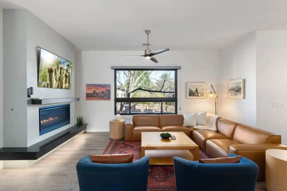 New Build w/ Heated Salt Pool, Hot Tub, Firepit - Image 5