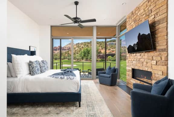 Sedona Luxury! Golf,  Shared Pool & Stunning Views - Image 4