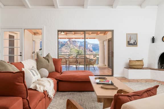 Uptown Vista! Stylish 5BR with Red Rock Views - Image 2