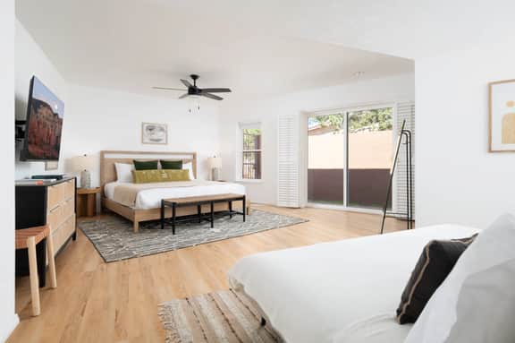 Uptown Vista! Stylish 5BR with Red Rock Views - Image 5