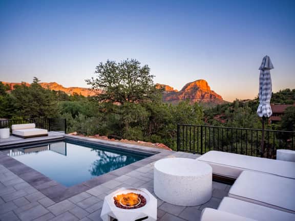 Palisades Sanctuary | Heated Saltwater Pool & Spa, Firepits, Views - Image 4