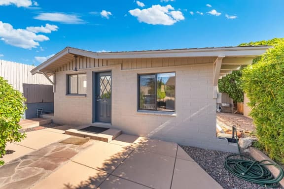 Charming Uptown Sedona Guest House | Cozy Getaway - Image 1