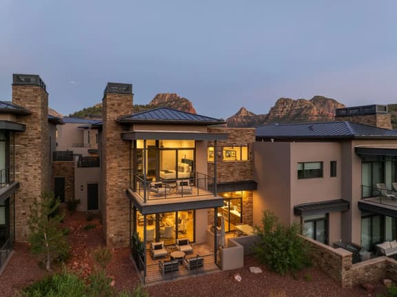 Sedona Luxury! Golf,  Shared Pool & Stunning Views - Image 1