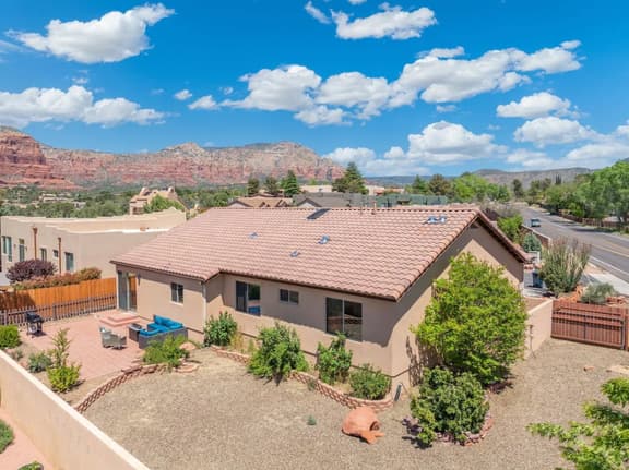 Sedona Sunscape - 3BR, Firepit, Grill, Views - Image 1