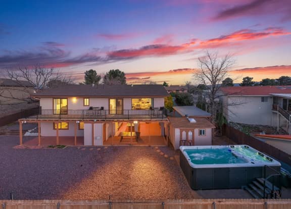 Spacious Cottonwood Retreat ~ Large Swim Spa & Views - Image 1