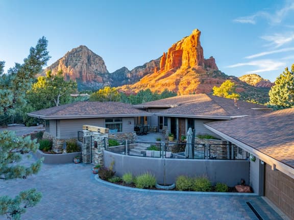 Sunrise Cliffs - Luxury Retreat in Soldier's Pass - Image 1